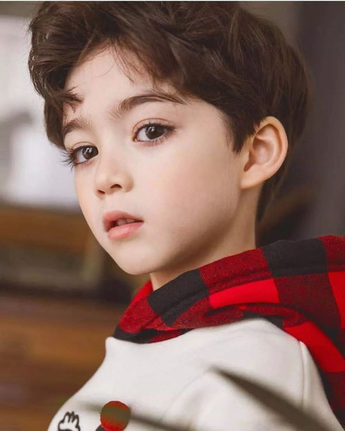 這個(gè)男孩讓18萬人瘋狂,這是我今年看過顏值最高的人